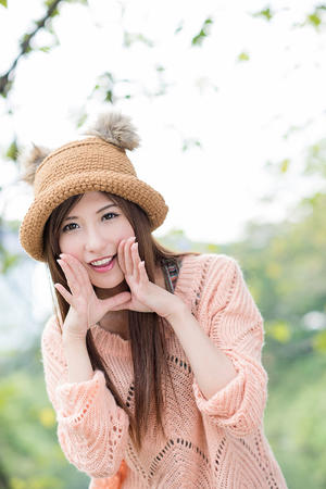亲吻哼哼唧唧原声不带歌
